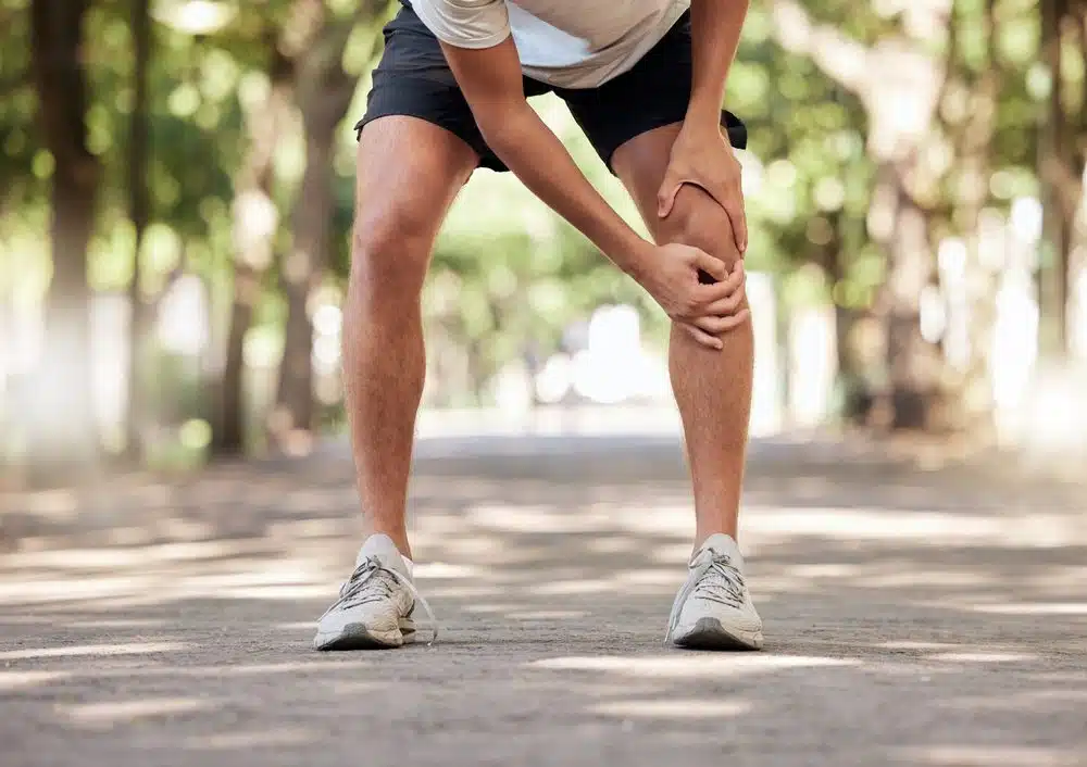 Hands,,Knee,Pain,And,Legs,Injury,At,Park,After,Training, humidity can increase joint pain in summer