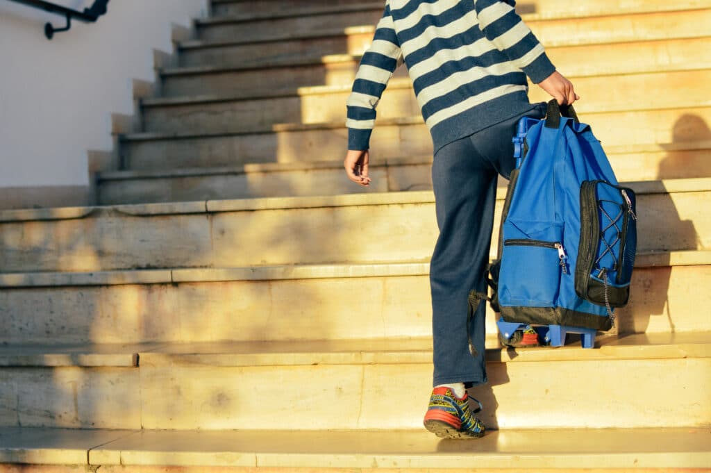 back-to-school back pain can affect childrens’ academic performance